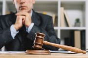 Як обрати адвоката: 5 порад, які допоможуть отримати кваліфіковану допомогу